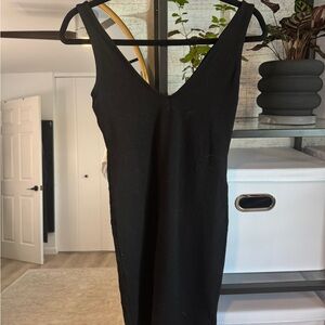 Elegant Black Sleeveless Dress